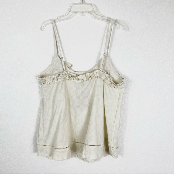 Kori America Ivory Textured Ruffled Button Accent Tank Top - Picture 2 of 5